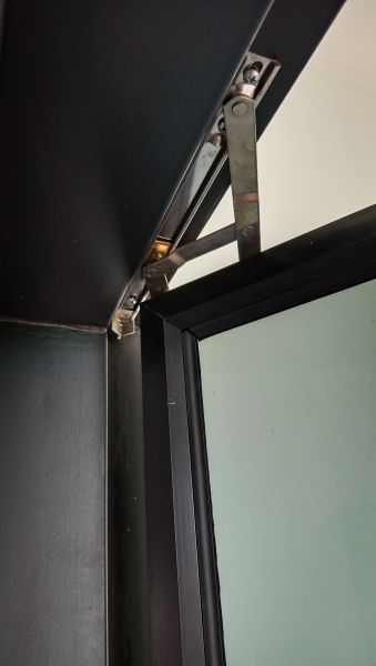 Pivot Window Replacement in Kingston